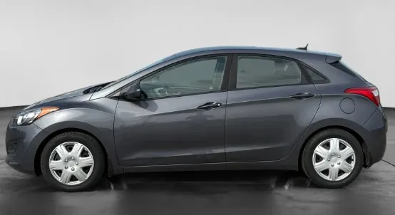 Hyundai Elantra Gt 2017 photo 2