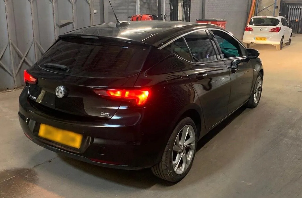 Vauxhall Astra 2017 photo 3