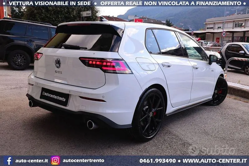 Volkswagen Golf 2024 photo 3