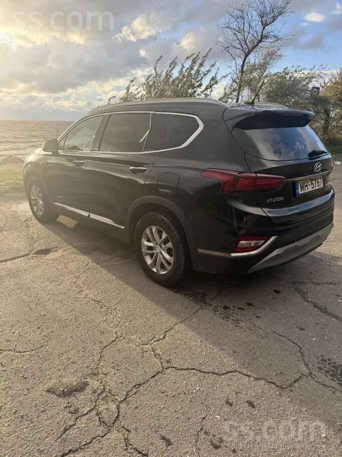 Hyundai Santa Fe 2019 photo 4