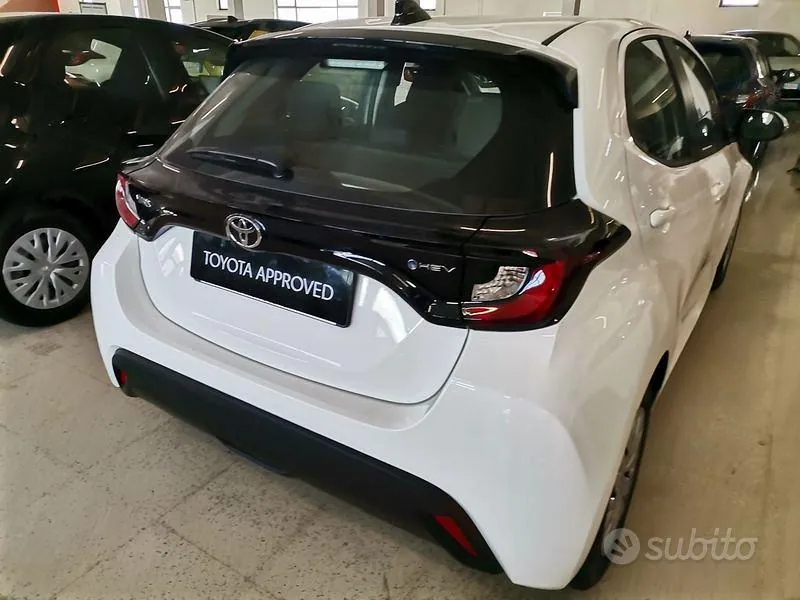 Toyota Yaris Hybrid 2026 photo 5