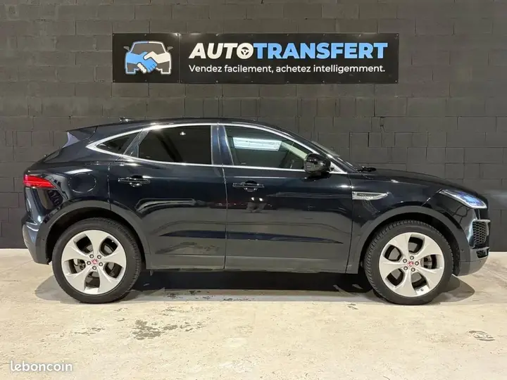 Jaguar E-Pace 2019 photo 5