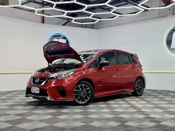 Nissan Note 2018 photo 4