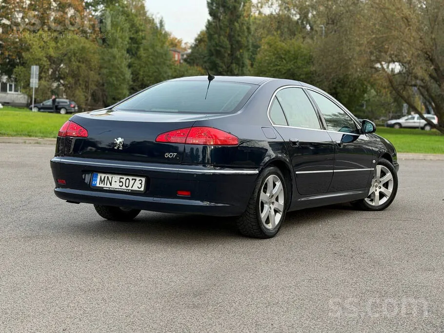 Peugeot 607 2010 photo 4