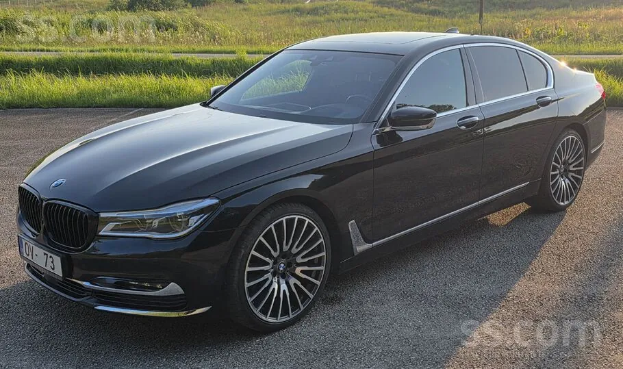 BMW 740D 2015 photo 2