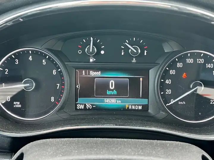 Buick Encore 2018 photo 3