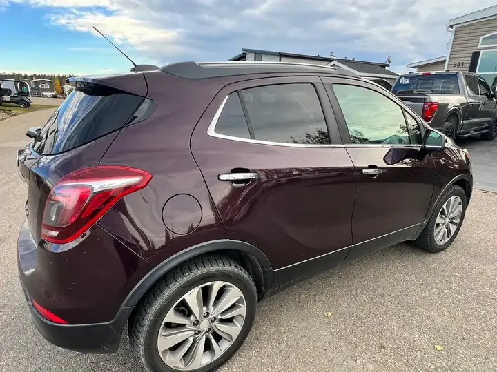 Buick Encore 2018 photo 2