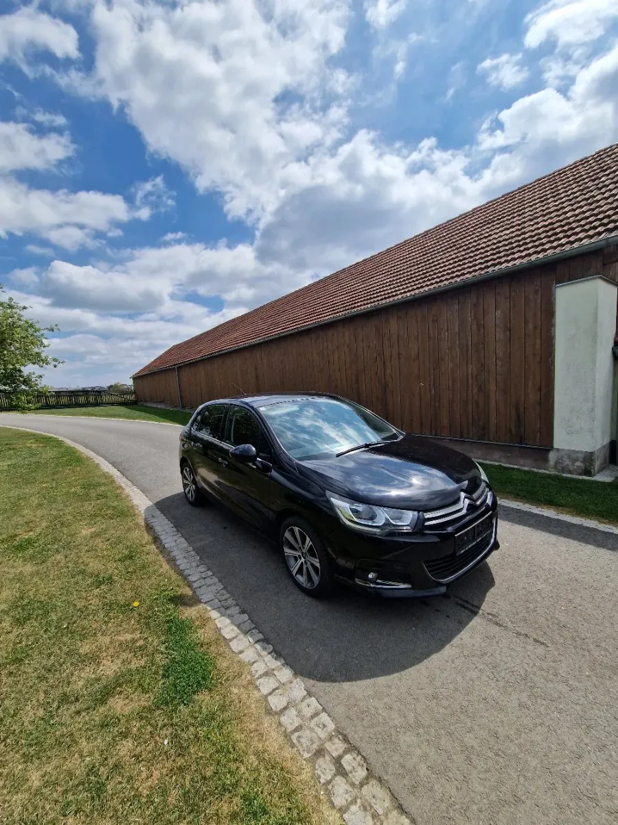 Citroen C4 2015 photo 2