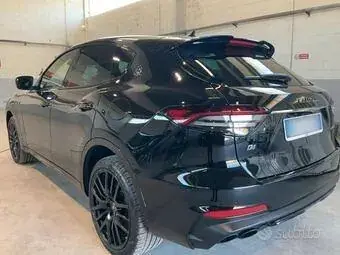 Maserati Levante 2021 photo 2