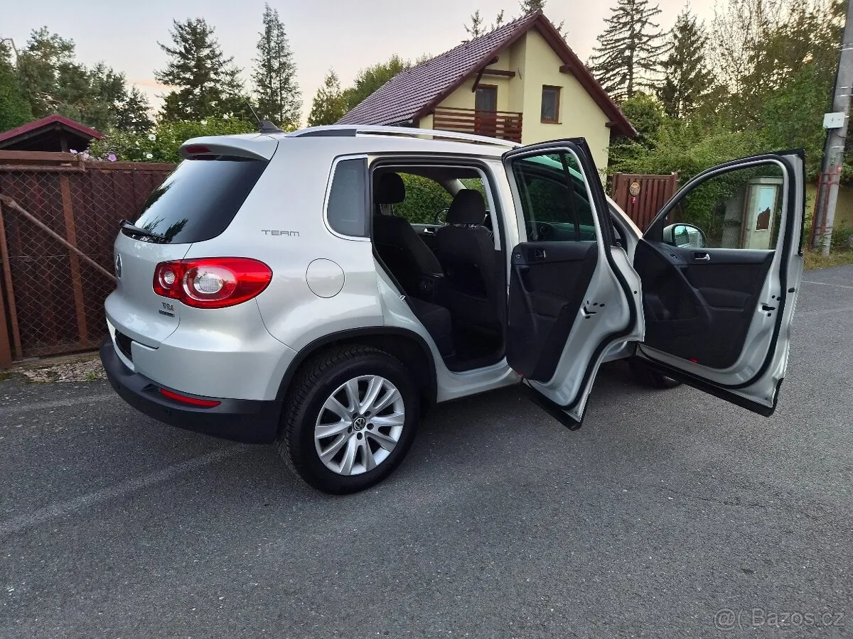 Volkswagen Tiguan 2011 photo 3