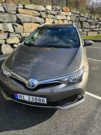 Toyota Auris 2017 photo 5