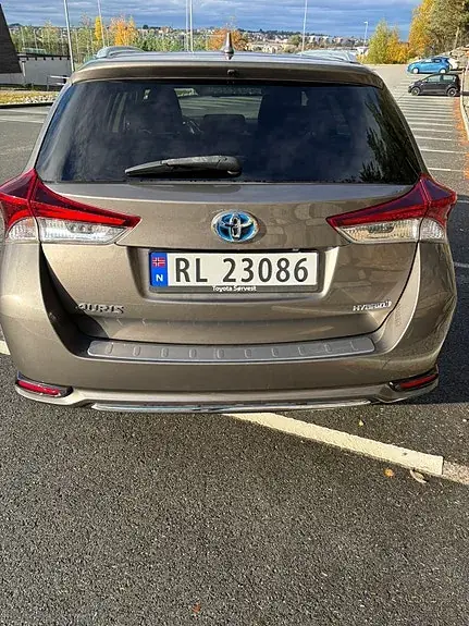Toyota Auris 2017 photo 3