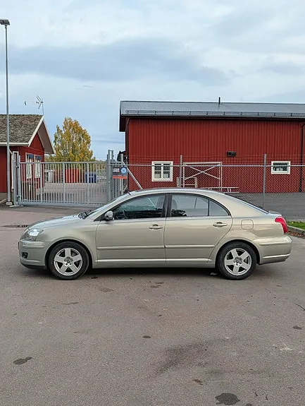 Toyota Avensis 2007 photo 2