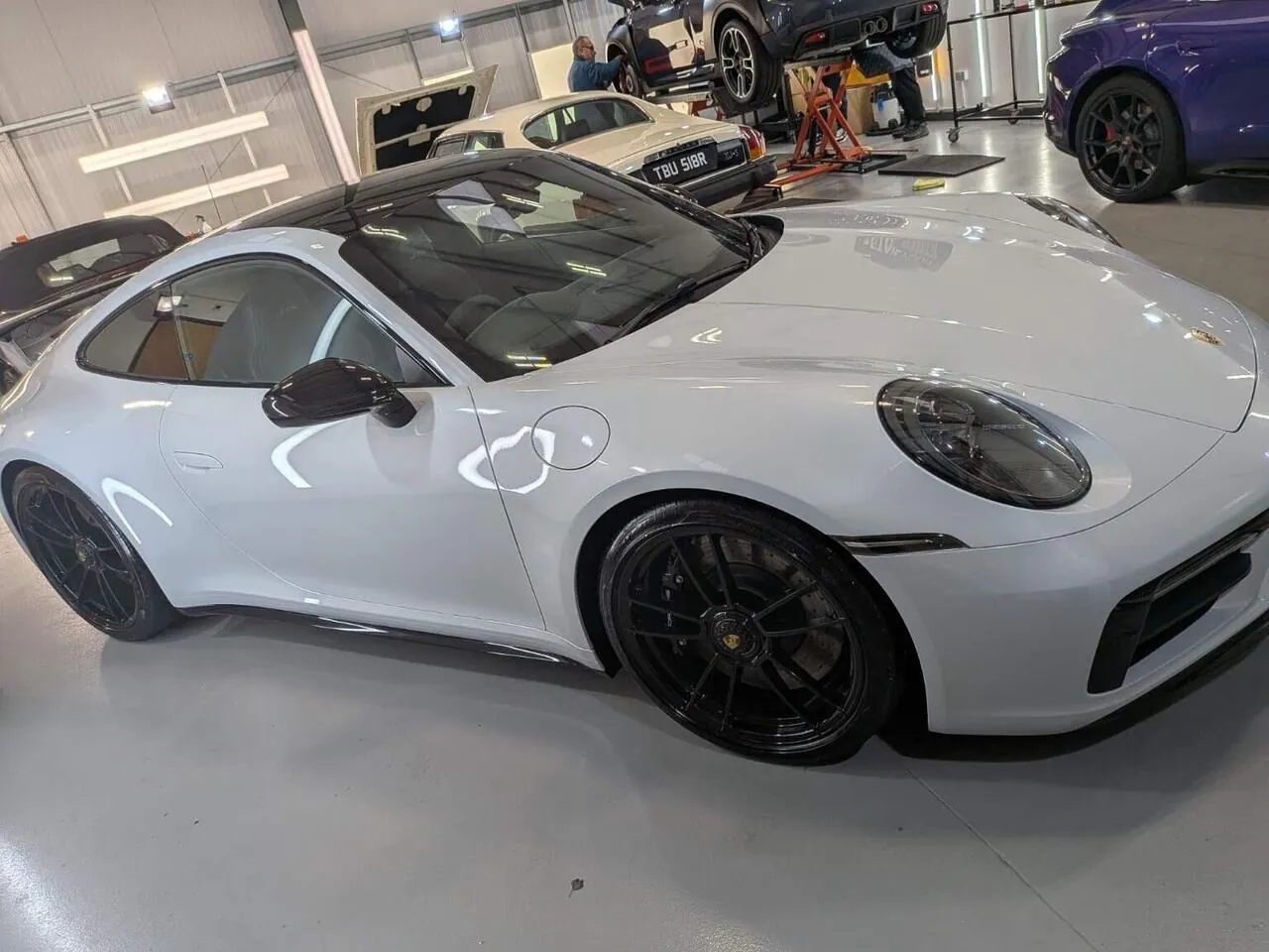 Porsche 911 2024 photo 2