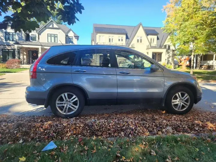 Honda Cr-V 2011 photo 2