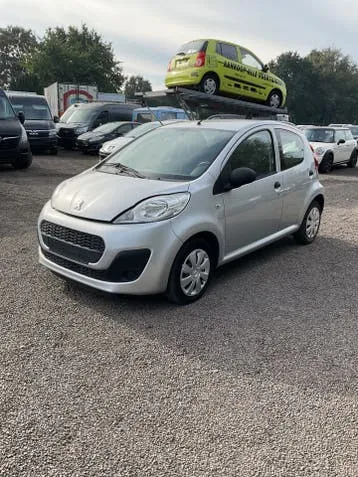 Peugeot 107 2013 photo 2