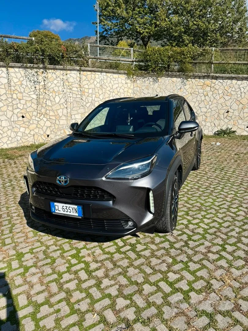 Toyota Yaris 2023 photo 4