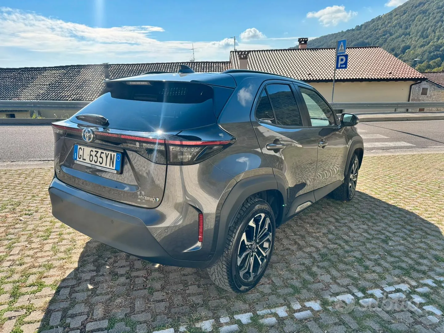 Toyota Yaris 2023 photo 3