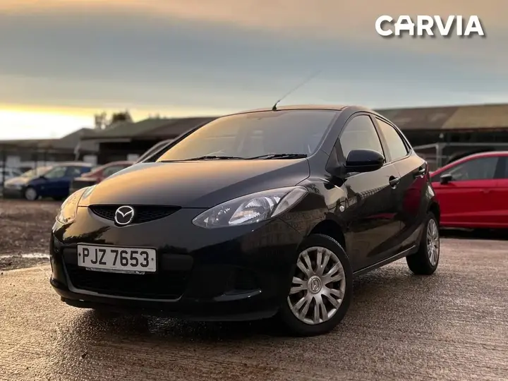 Mazda Mazda2 2010 photo 2