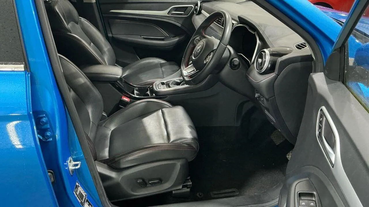 MG Mg Zs 2023 photo 3