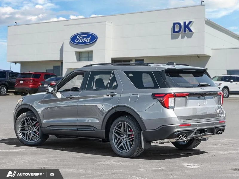 Ford Explorer 2026 photo 5