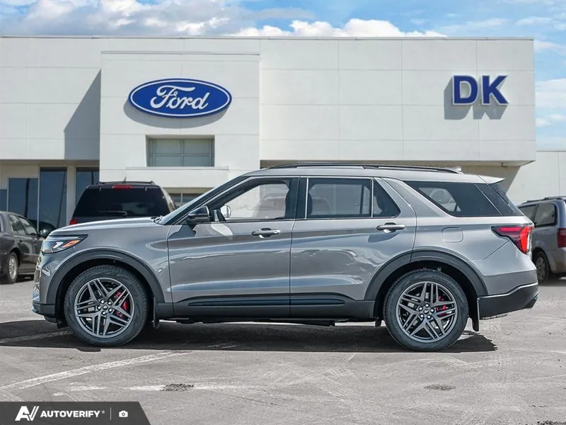 Ford Explorer 2026 photo 3
