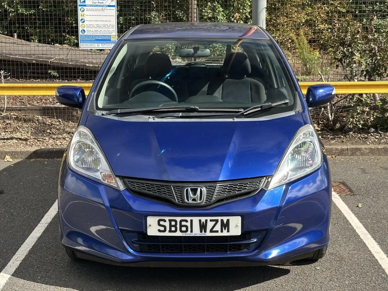 Honda Jazz 2012 photo 2