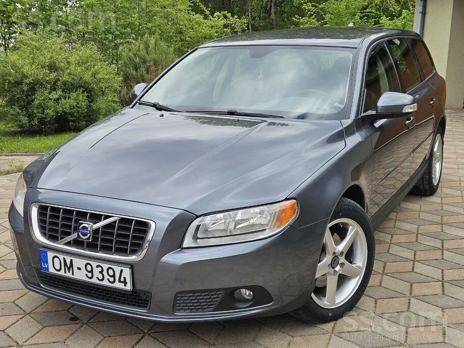 Volvo V70 2008 photo 2