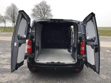 Peugeot Expert 2022 photo 2