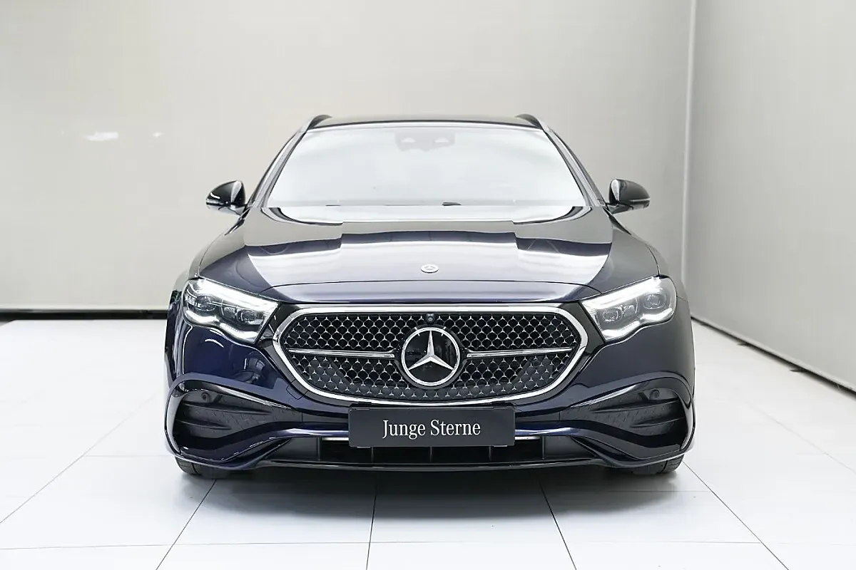 Mercedes-Benz E-Class 2025 photo 3