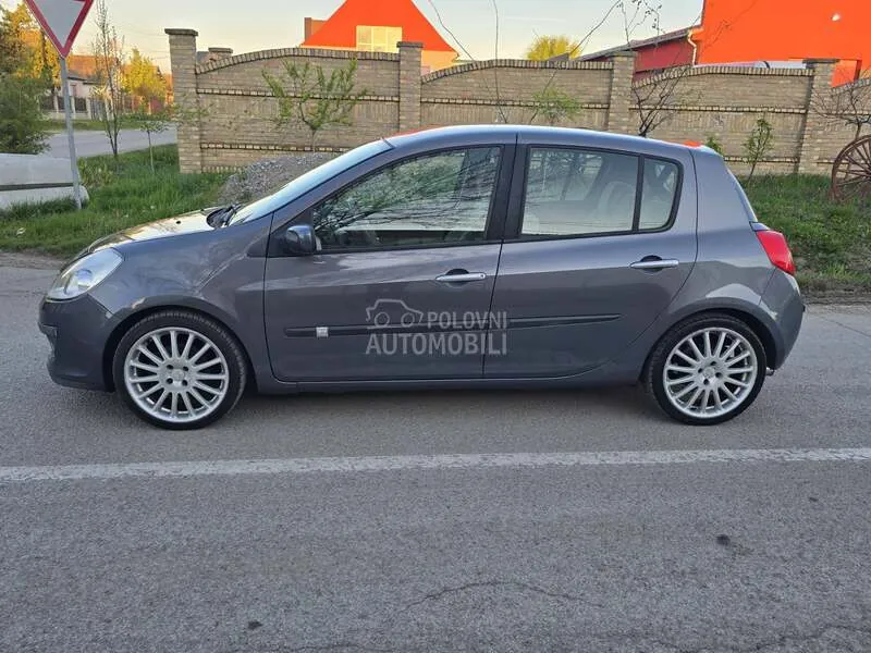 Renault Clio 2006 photo 4