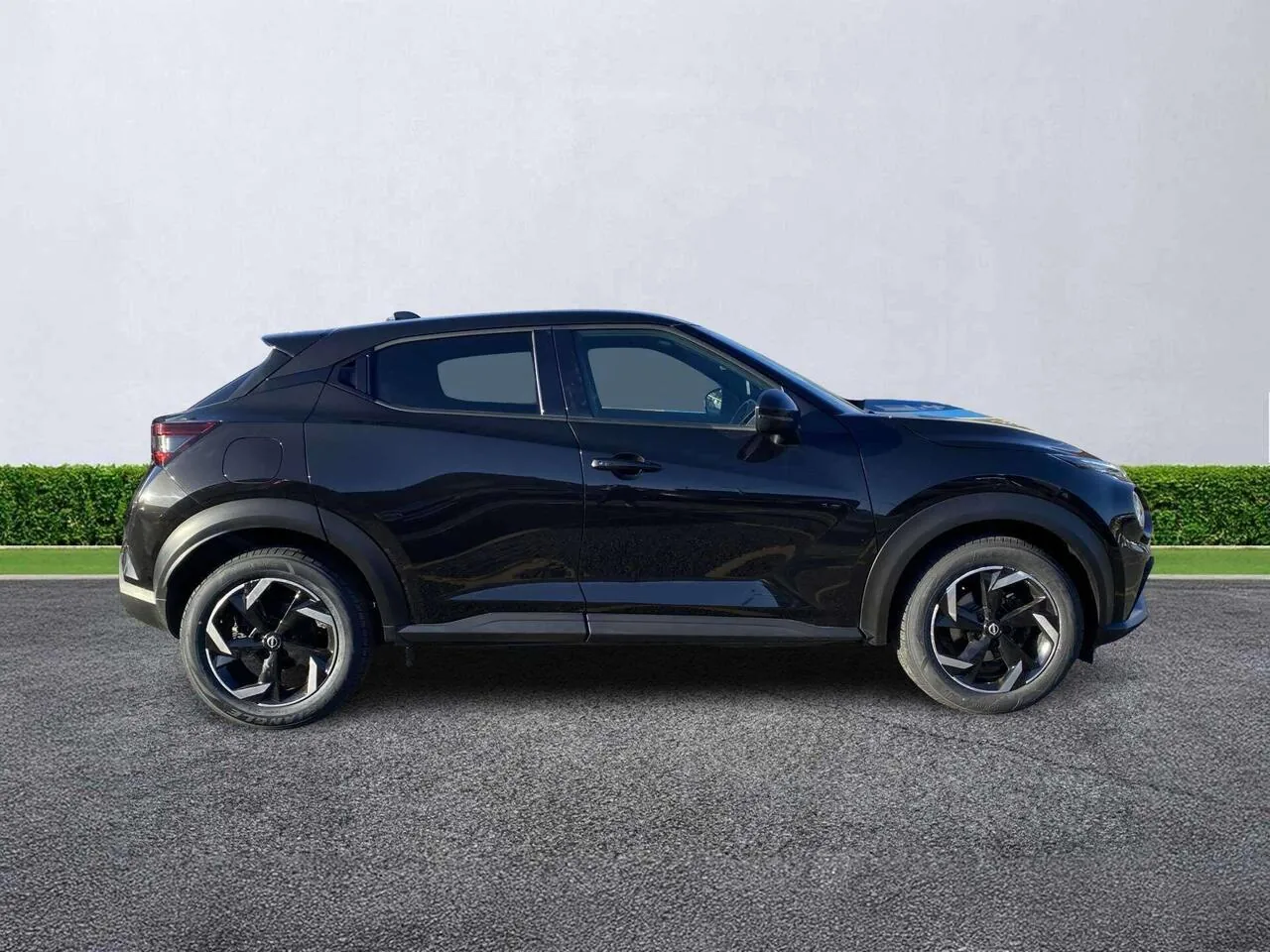 Nissan Juke 2023 photo 3