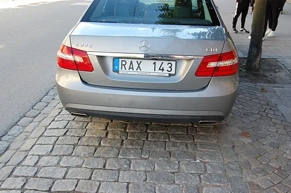 Mercedes-Benz E220 2012 photo 5
