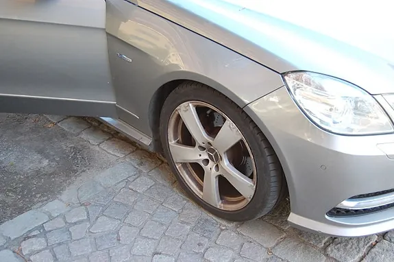 Mercedes-Benz E220 2012 photo 2