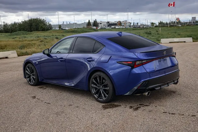 Lexus Is 2024 photo 2