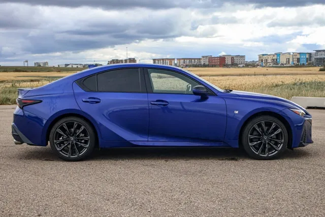 Lexus Is 2024 photo 4