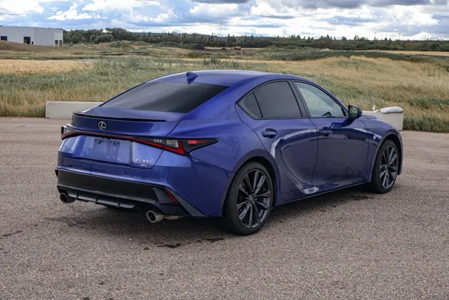 Lexus Is 2024 photo 3