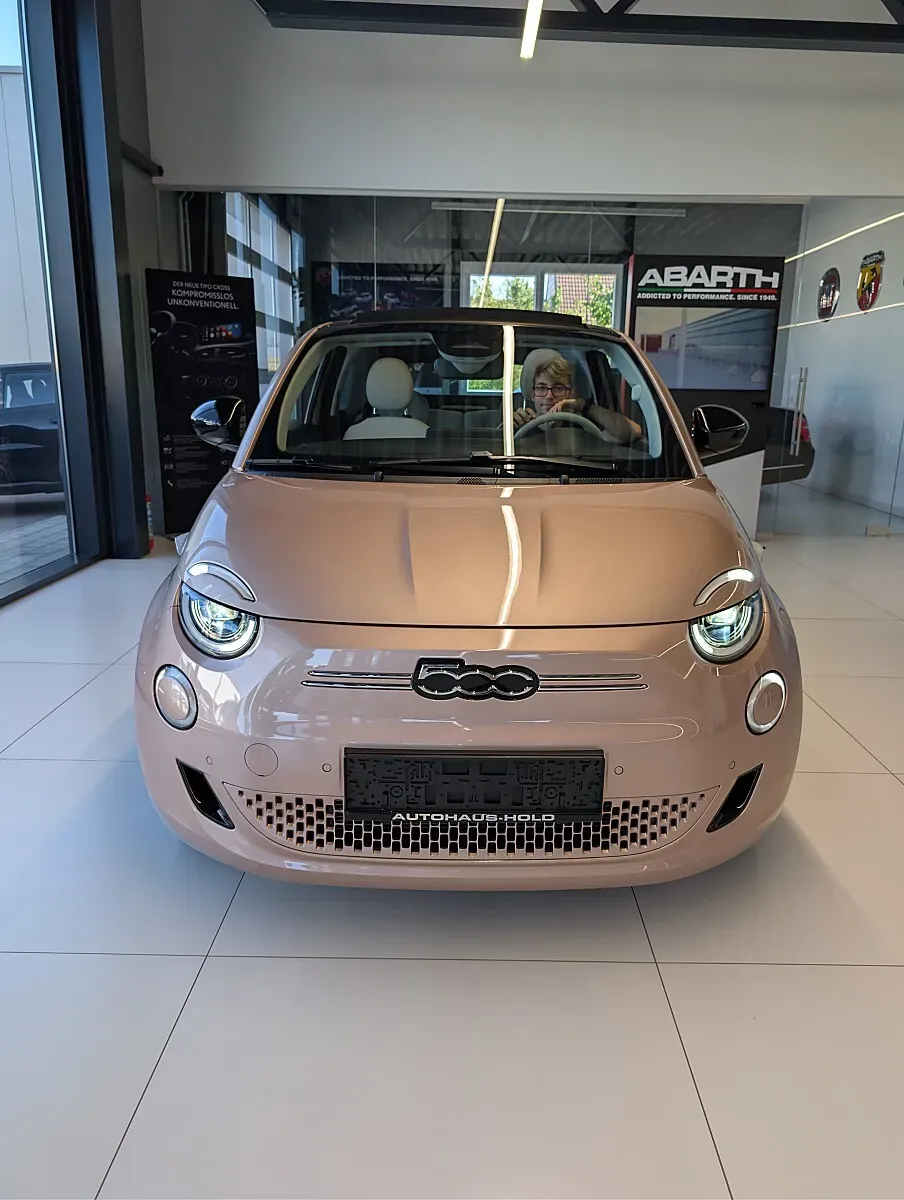 Fiat 500C 2026 photo 2