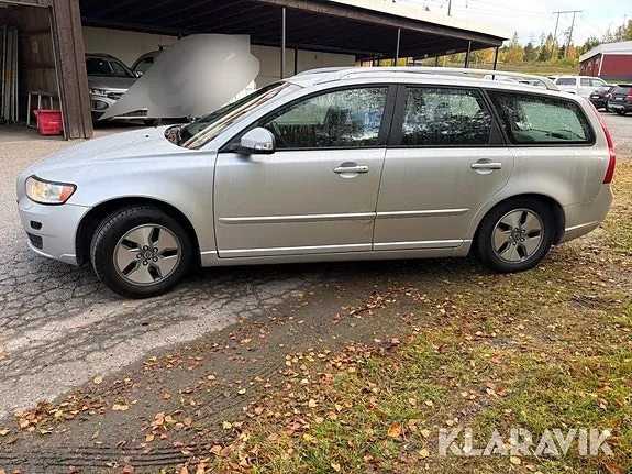 Volvo V50 2011 photo 2