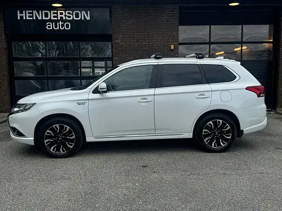 Mitsubishi Outlander 2018 photo 3