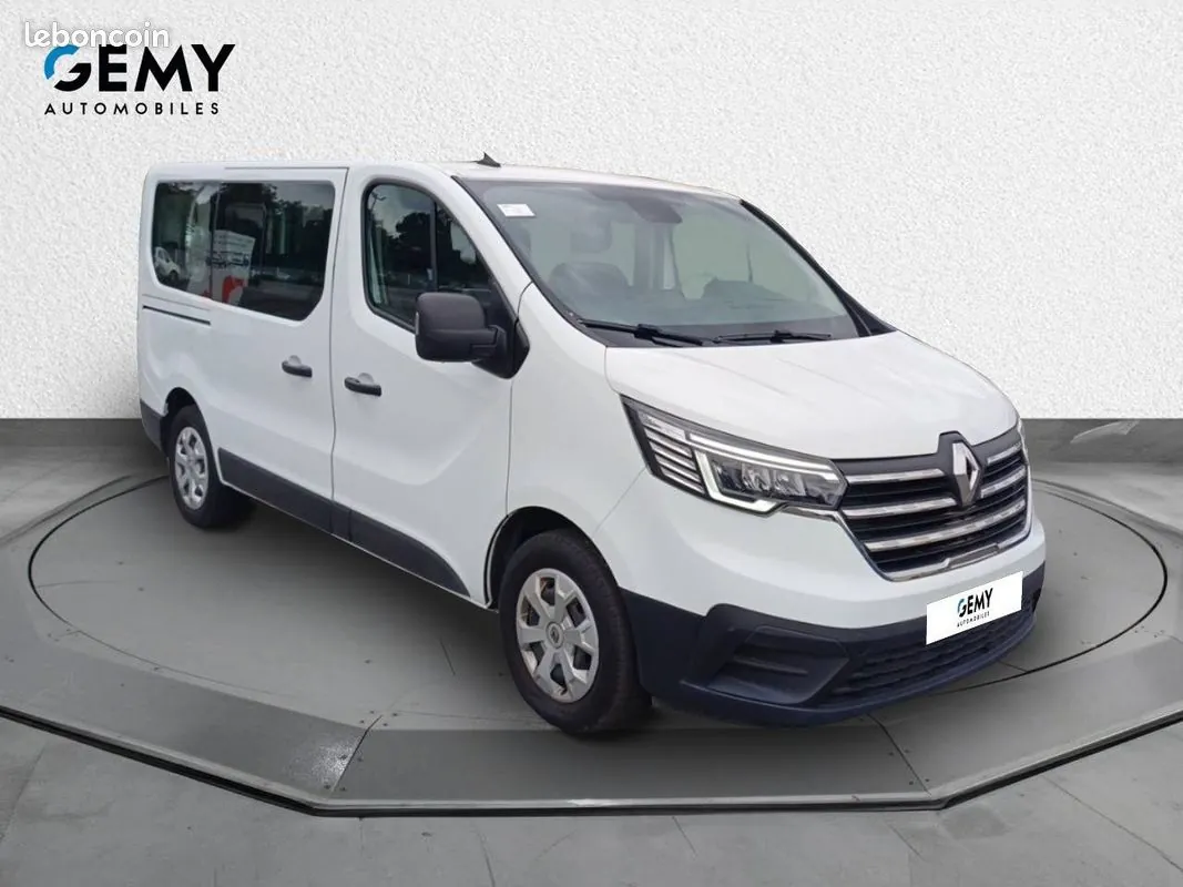 Renault Trafic 2024 photo 3