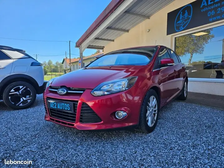 Ford Focus 2013 photo 3