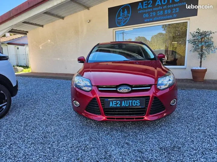 Ford Focus 2013 photo 2