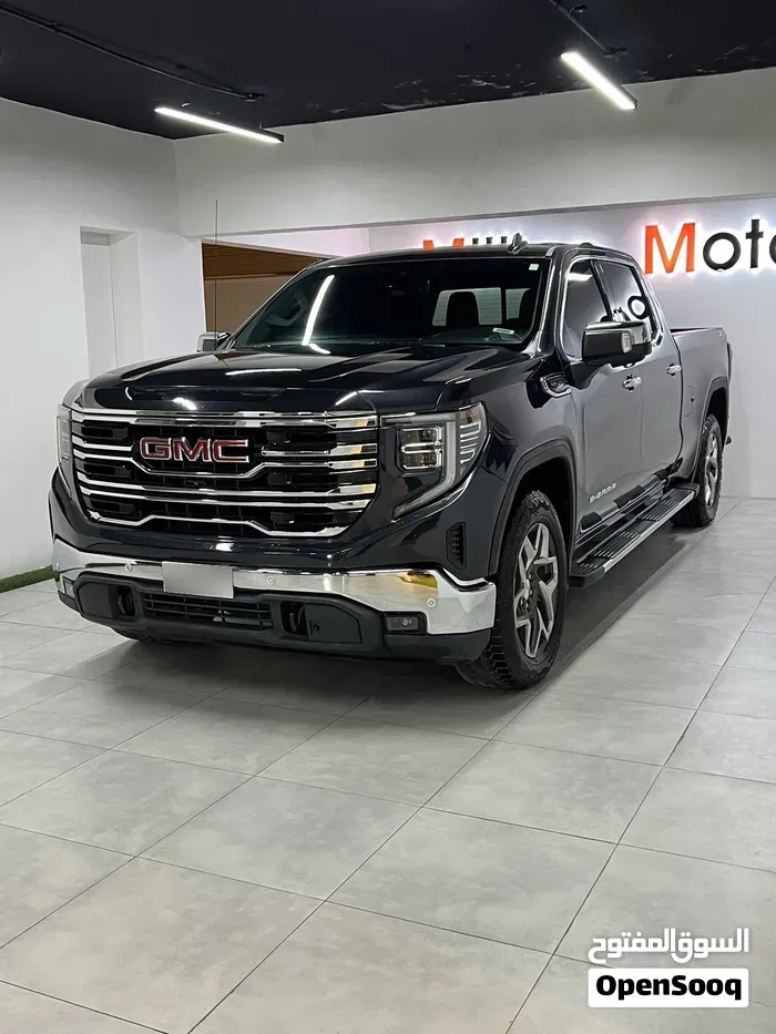 GMC Sierra 2023 photo 2