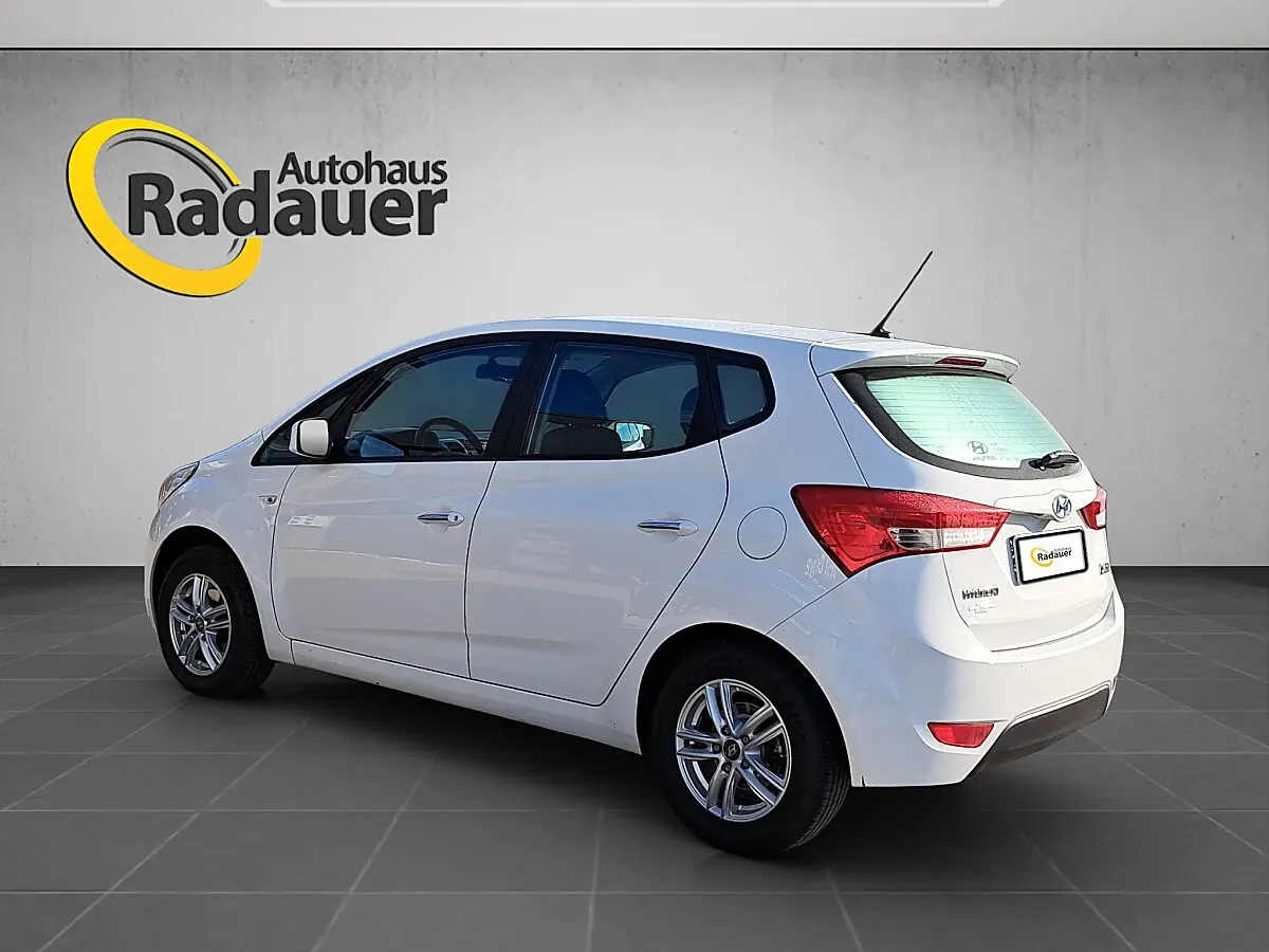 Hyundai Ix20 2013 photo 3