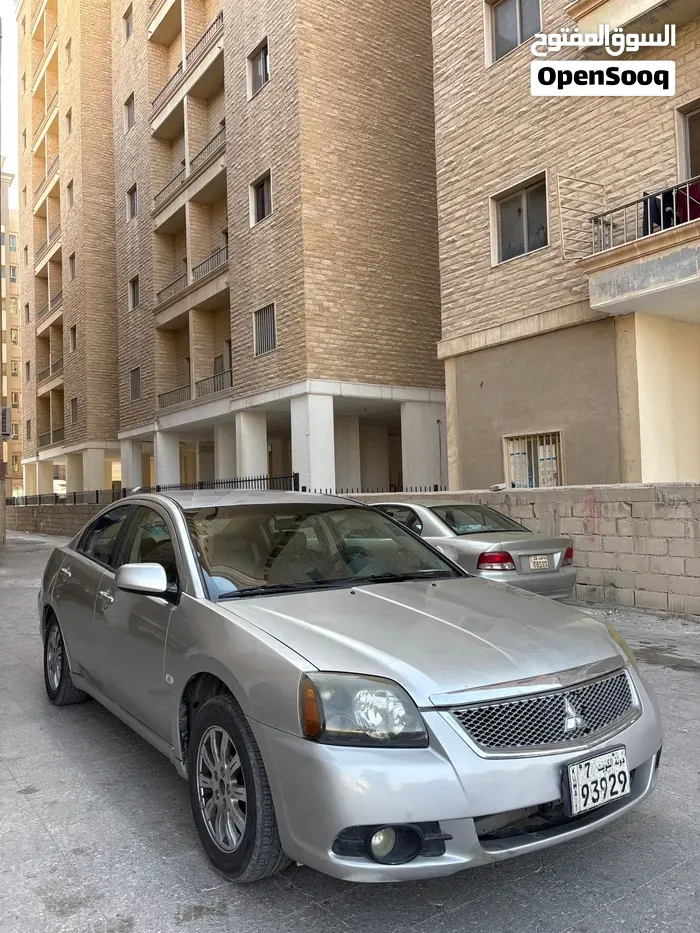 Mitsubishi Galant
