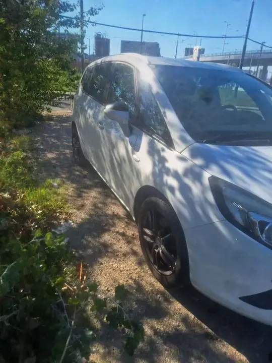 Opel Zafira 2015 photo 3