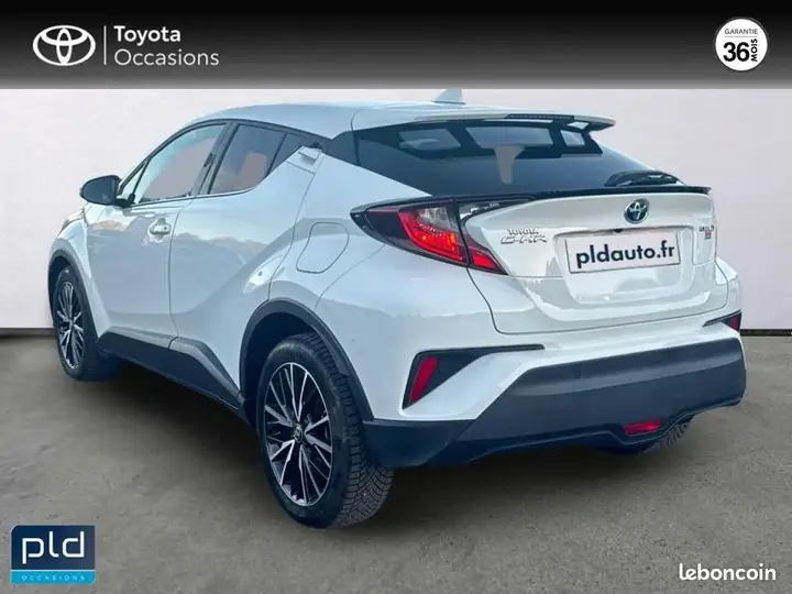 Toyota C-Hr 2023 photo 2