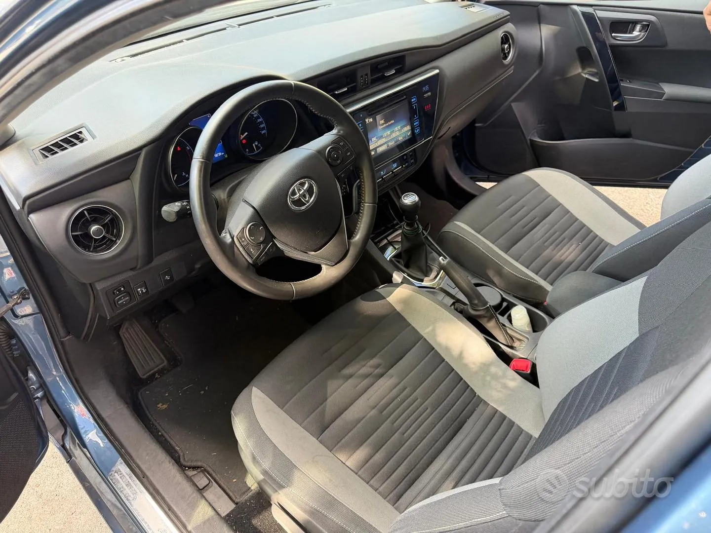 Toyota Auris 2016 photo 4