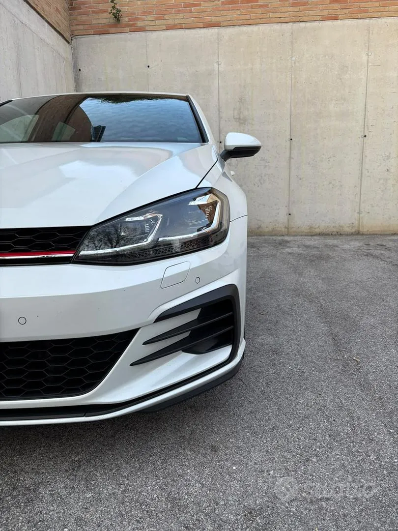Volkswagen Golf 2019 photo 3